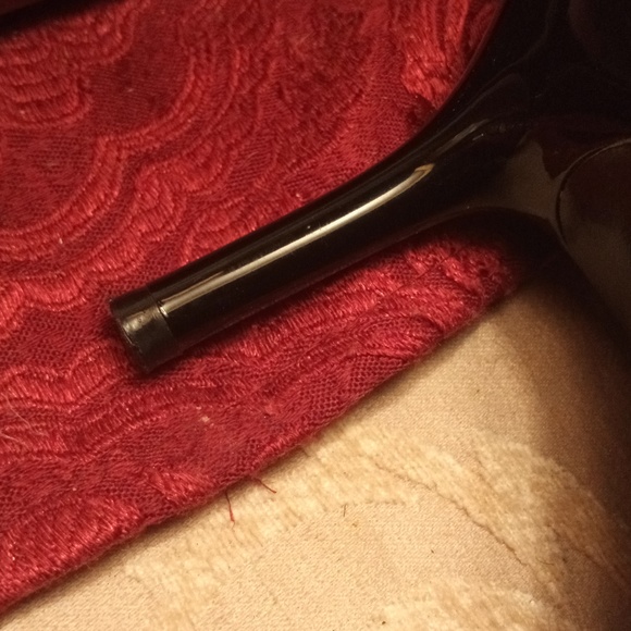 Shoes - Picture 5 of 7